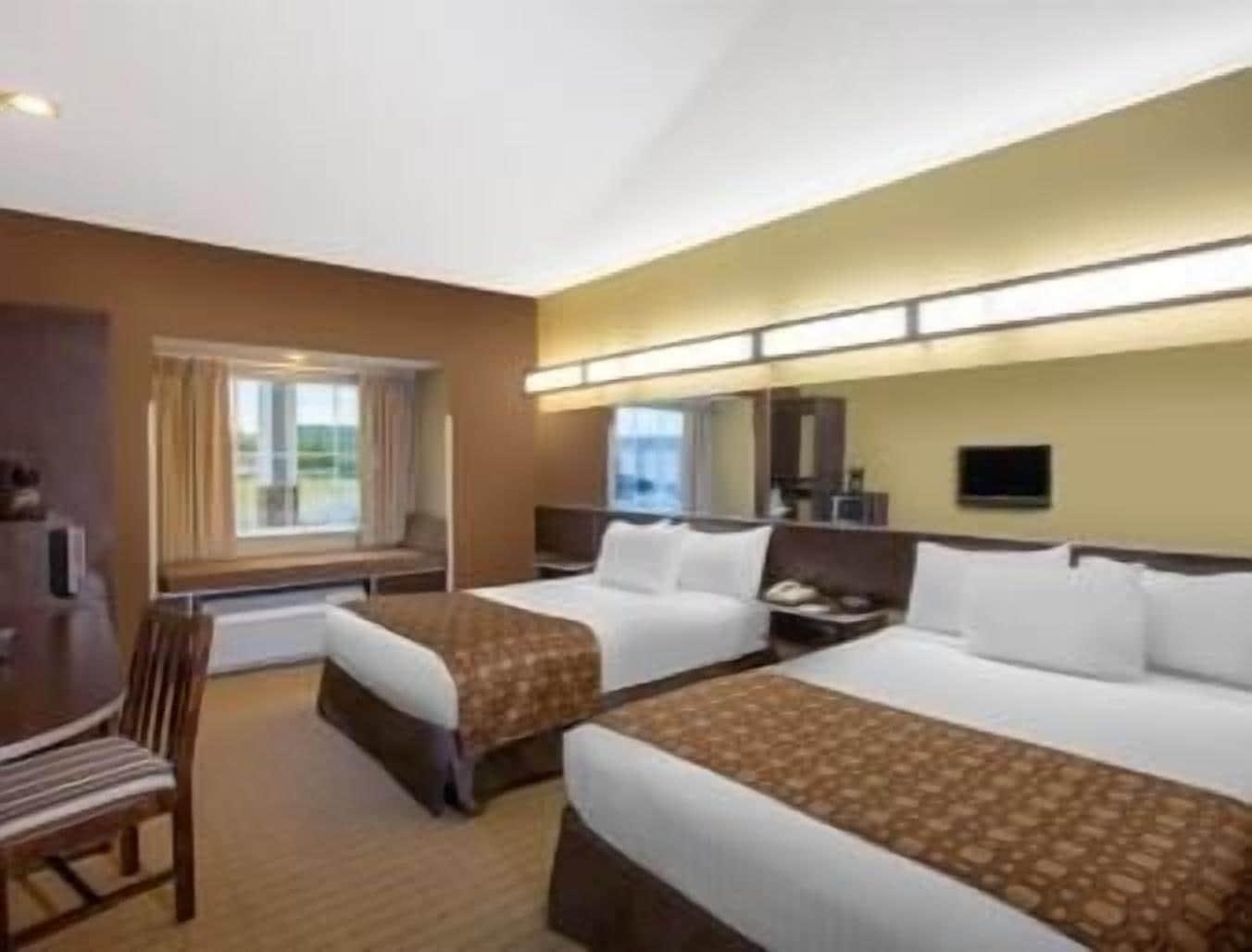 Microtel Inn & Suites By Wyndham Marietta Exterior photo